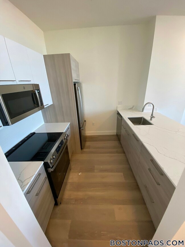 Photo - 1079 Commonwealth Ave Unit 305