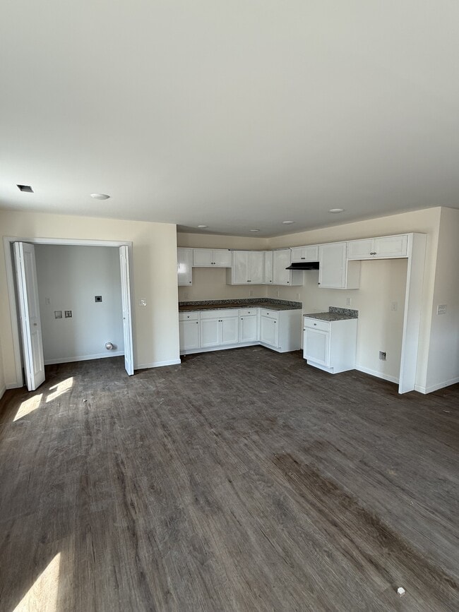 Photo - 532 Jessamine St