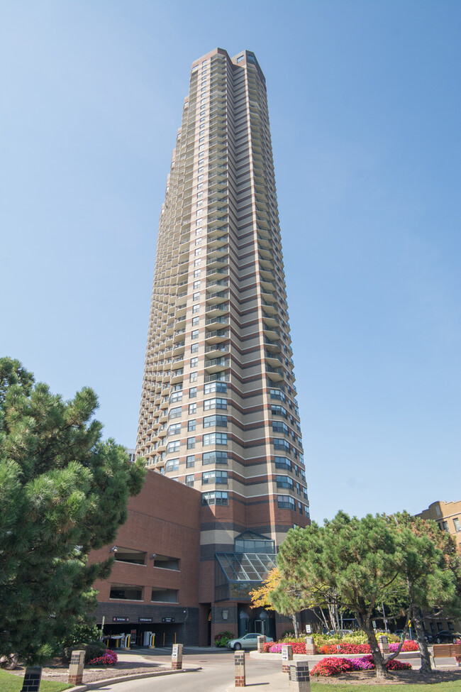 Building Photo - 3660 N Lake Shore Dr Unit 3910 Rental