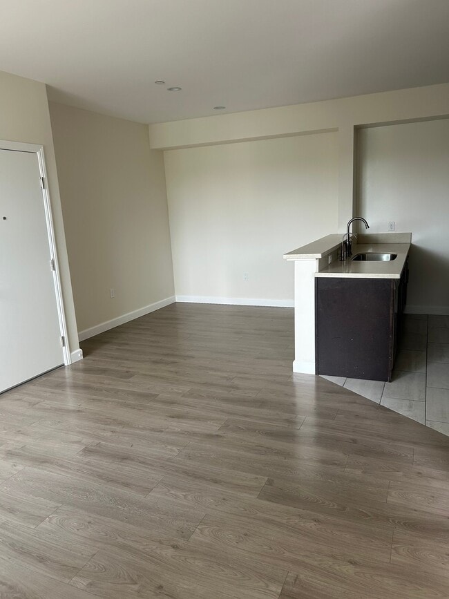 12147 Magnolia Blvd Unit 208