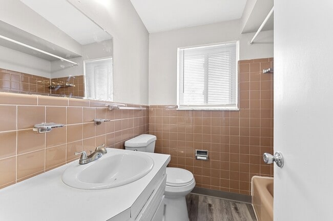 Photo - 24575 Kelly Rd