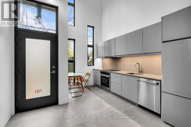 Photo - 781 Craven Rd