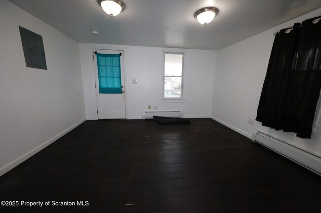 Photo - 189 Nottingham St
