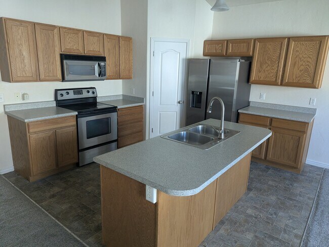 Photo - 6992 W 8090 S