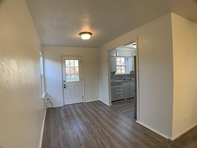 Photo - 409 W Himes St