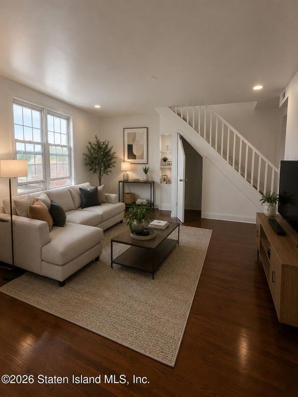 318 Broadway Unit 1