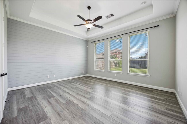 13318 Cameron Reach Dr