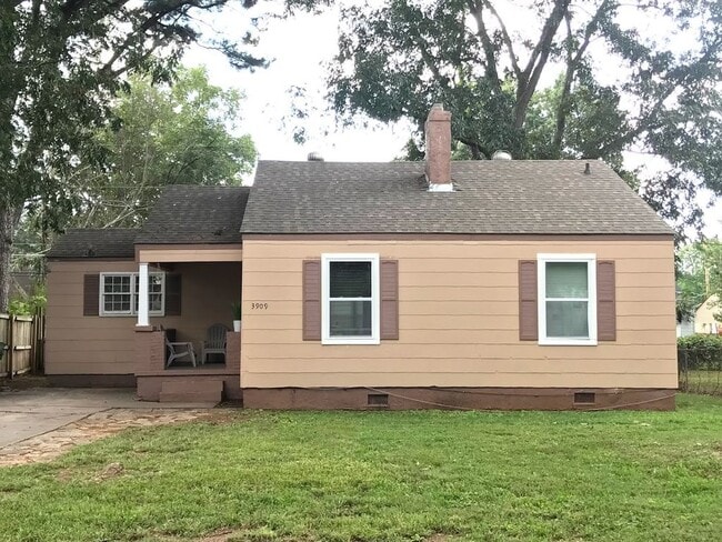 Photo - 3909 Cypress Ave SW