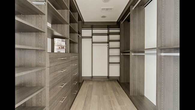 Photo - 1410 Hyde Park Blvd Unit 212