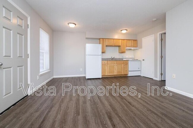 Photo - 4806 Saddlebrook Ln Unit Apt 13