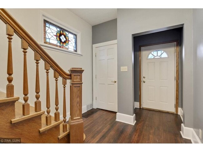 Photo - 1522 Minnehaha Ave W