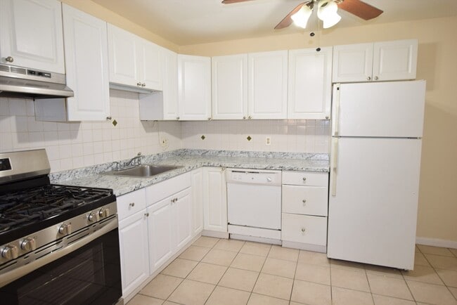 Photo - 309 Pawtucket Blvd Unit 10