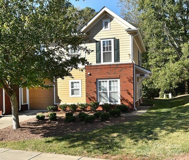 Building Photo - 15224 Coventry Ct Ln