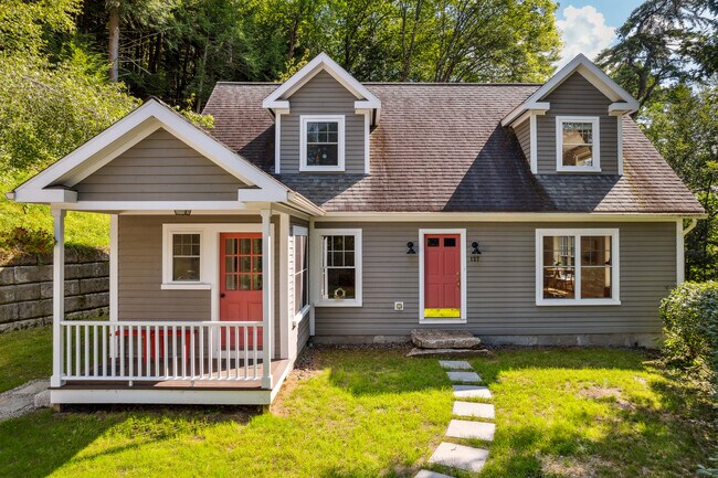 Photo - 127 Lyme Rd House