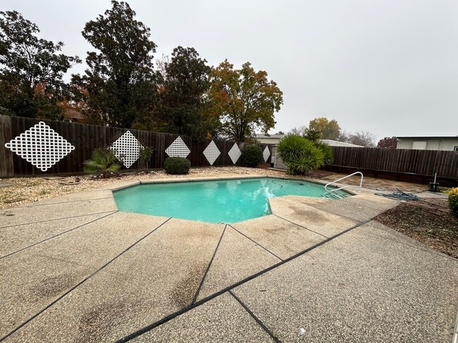 Building Photo - 8317 Brixham Ct