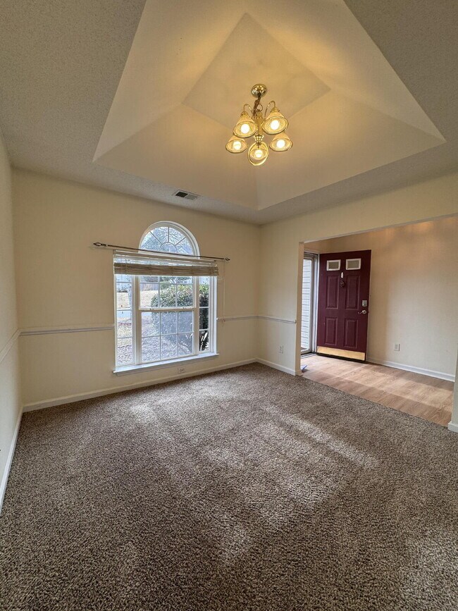 Photo - Spacious 3BR Home with Large Fenced Yard – Prime Simpsonville Location!