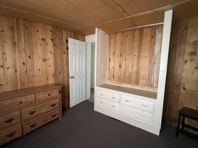 Photo - 1565 Ray's Rd