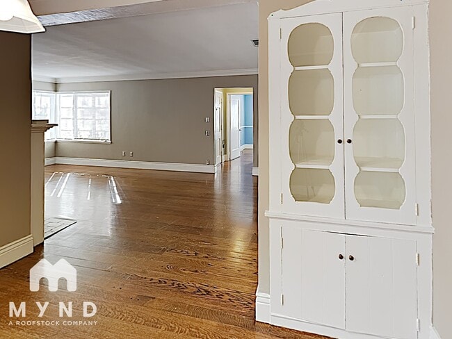 Photo - 1213 10th Ave