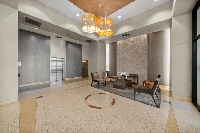 Photo - 435 W Erie St Unit 1708