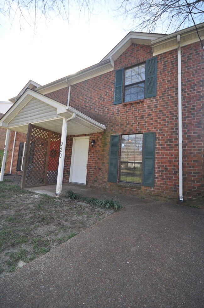 Photo - 920 Emmett Avenue