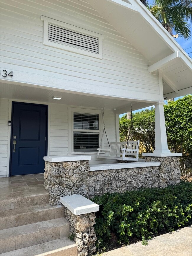 Photo - 2434 SW 15th St