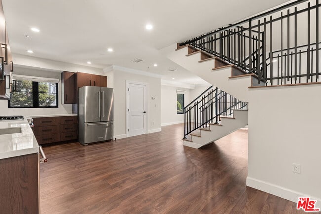 1153 Beachwood Dr Unidad 1