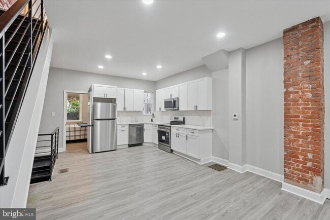 Photo - 1323 N 28th St