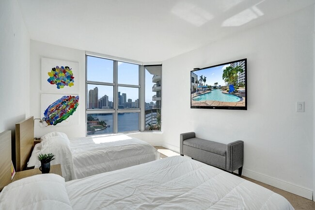 Photo - 19101 NE 36th Pl