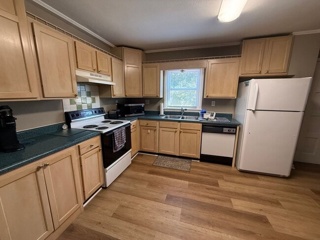 37 Keystone Dr Unit 37 Keystone Drive Unit 4