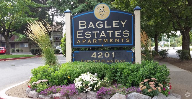 Building Photo - Bagley Estates Rental