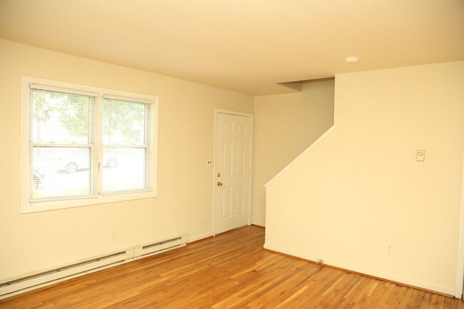 Photo - 302 Carlton Rd Unidad Apt #B