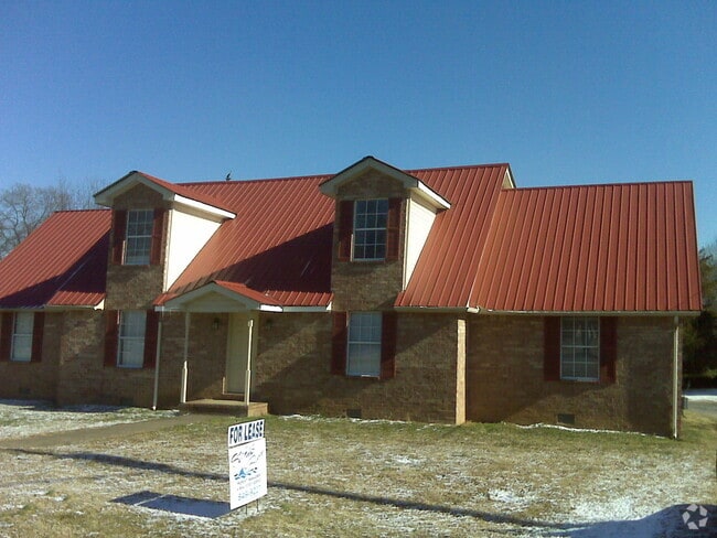 Building Photo - 2563 Carriage Dr Unit 2 Rental