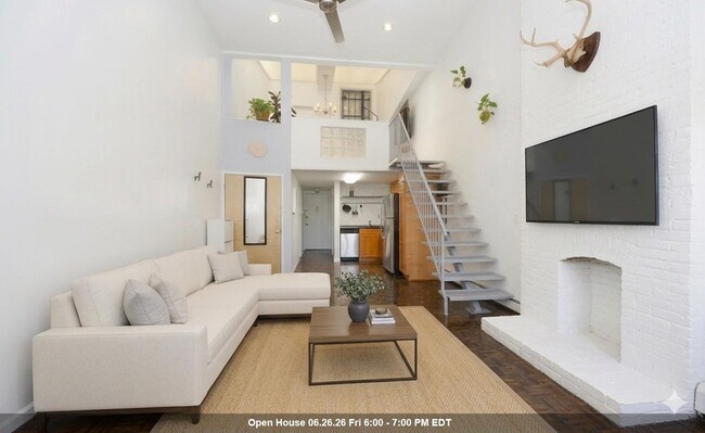 Building Photo - 212 9th St