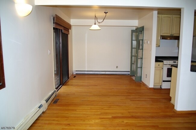 Photo - 17 Village Way