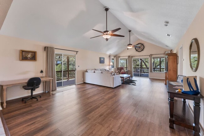 Photo - 2388 Lakeshore Dr Apartment Unit ID1351236P