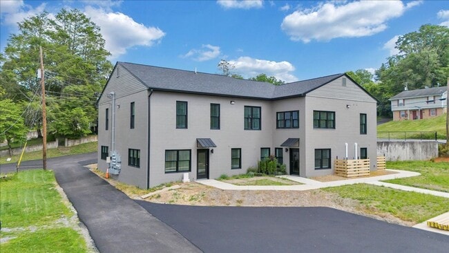 Photo - Newly Renovated 1BR & 2BR Apartments in Vinton - Premium Finishes! Unit 6