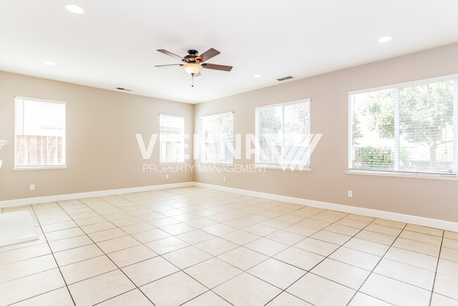 Photo - 836 Spotted Pony Ln