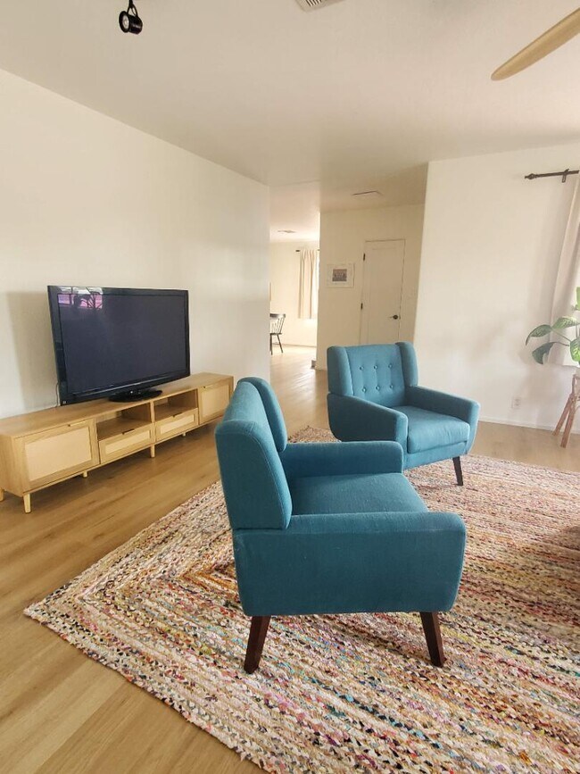 Photo - 1520 W Encanto Blvd