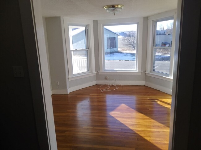 Photo - 5 Webster St Apartments Unit 1