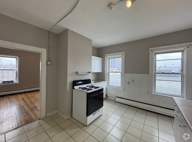 Building Photo - 20 Harding St Unit 3 Rental