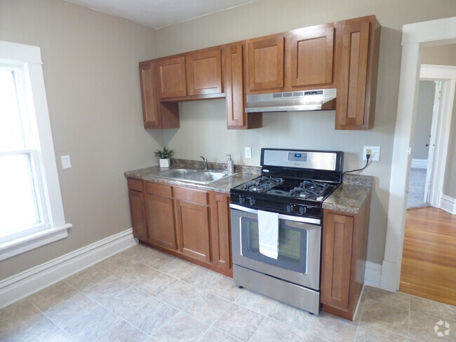 Building Photo - 27 6th Ave SE Rental