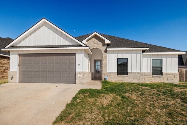 Building Photo - For Lease