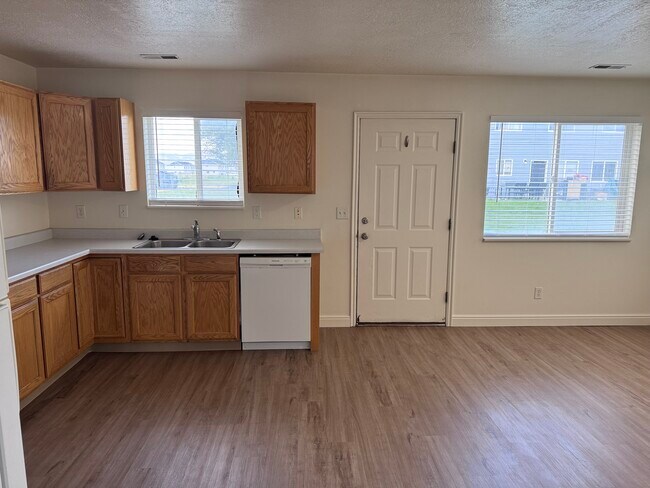 Photo - 2455 W 450 N