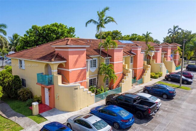 Photo - 7085 NW 173rd Dr Unit 403