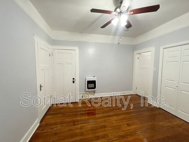 Photo - 1668 Agriculture St