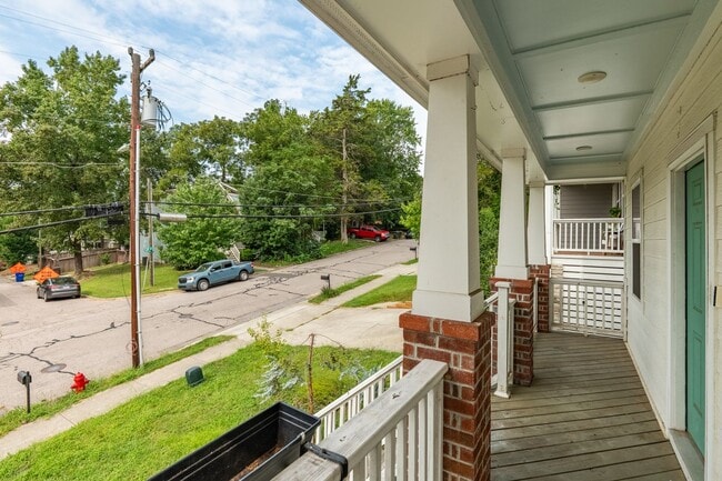 117 Dunstan Ave
