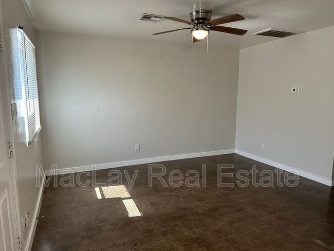 Photo - 2918 E Roeser Rd Unit 2