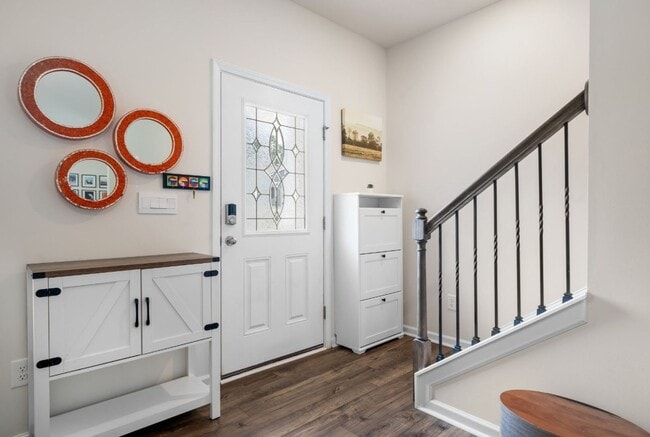 Photo - 4116 Village Blvd NW