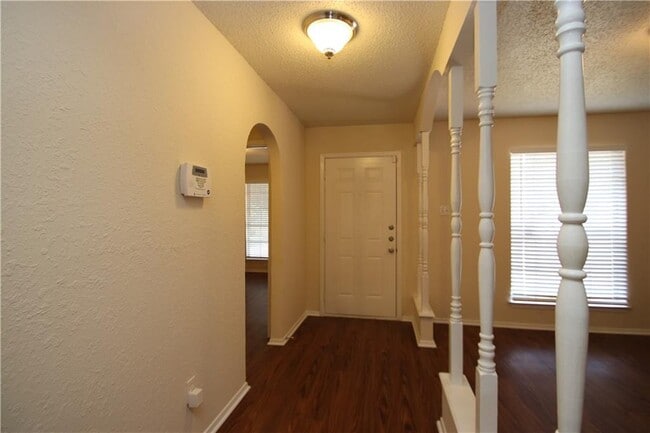 Photo - 7017 Crosswood Dr