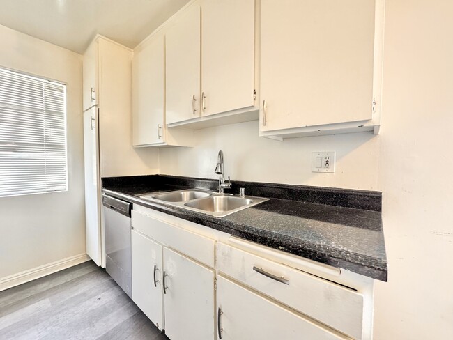 Photo - 3555 San Marino St Unit 206